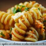 Szybkie fusilli z kalmarami w sosie amerykańskim z termomiksem