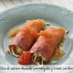 Roladki z wędzonego łososia z sosem winegret i pomidorem z imomixem