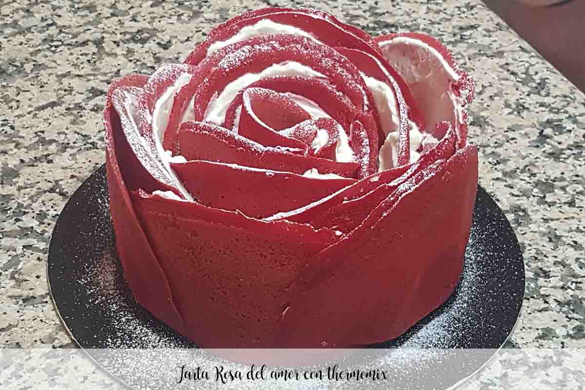 Różowy tort miłosny z termomiksem